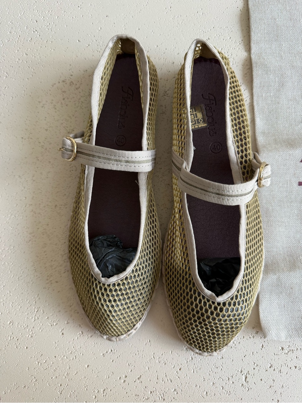 Flabelus Isabella Mary Janes in Khaki - New with tags - Picture 4 of 7